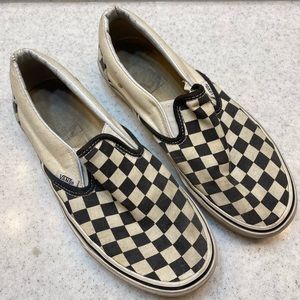 black and white checkered vans